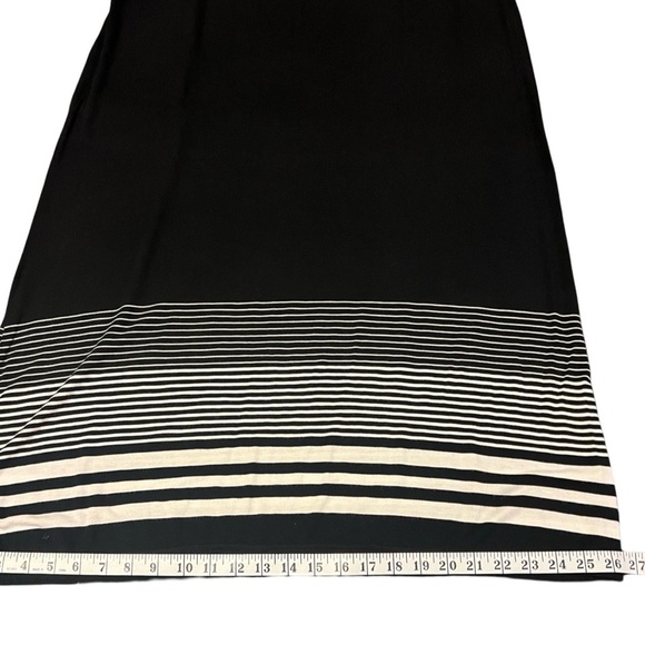 VTG Max Studio Maxi Skirt - Picture 3 of 6